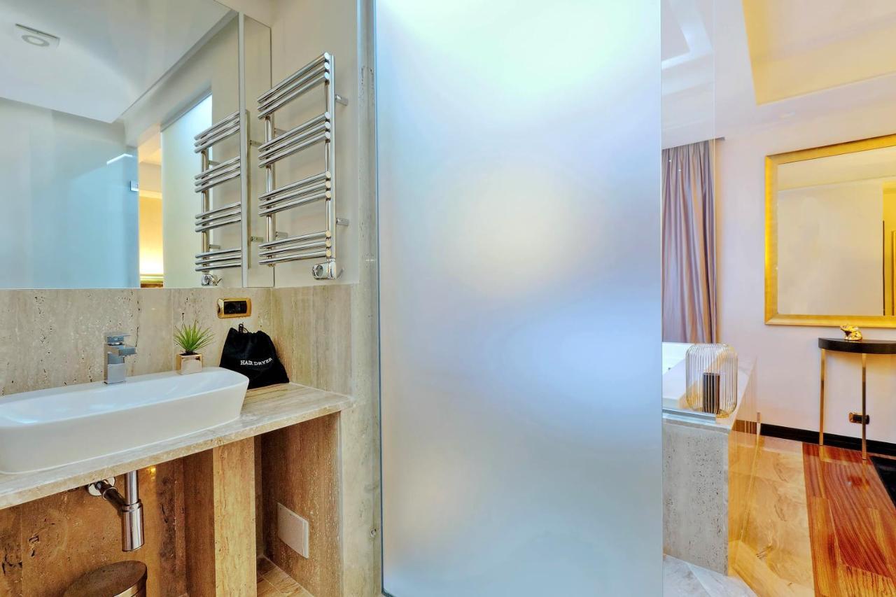 Spanish Hills Collection Luxury Suites & Jacuzzi Roma Exterior foto